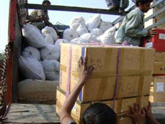 Punjab sends 15 truckloads of relief items to Thar