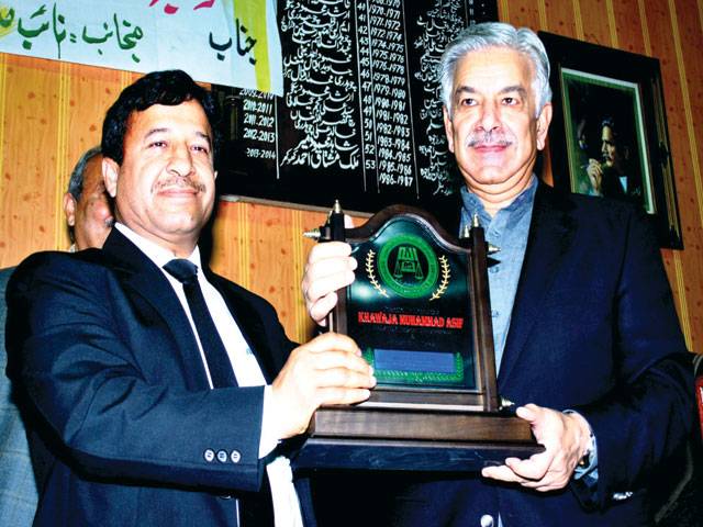 Kh Asif rules out suspension of Mush’s trial 