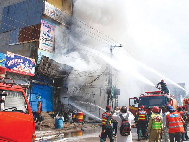 Labourers burnt alive as blaze revisits Bund Road