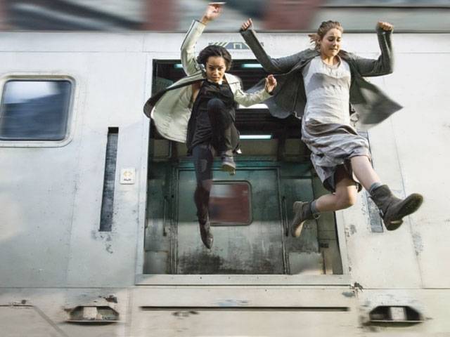 Divergent sequel split into two movies