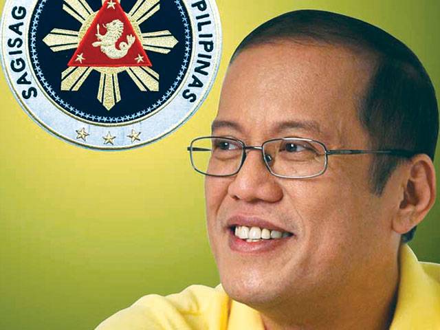 Aquino receives draft law for Muslim self-rule