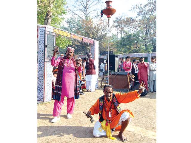 Colours of Punjab culture dominate Lok Mela