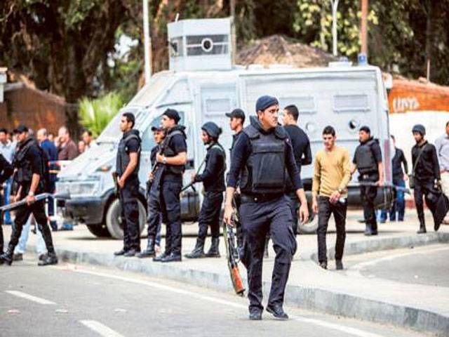 Egypt police officer killed in new Cairo bomb blast
