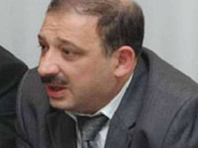 Azerbaijan arrests journalist on espionage charge 