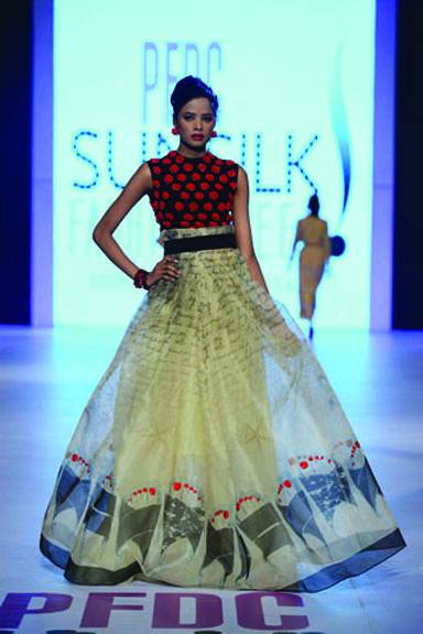 The ‘Apple’ of Vogue- Digital Prints 