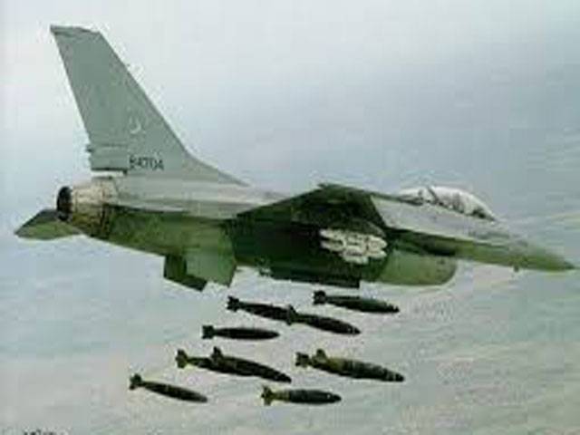 60 dead as air strikes target militants