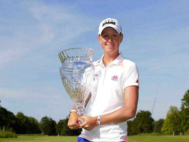 With LPGA win Lewis passes Park for world No 1
