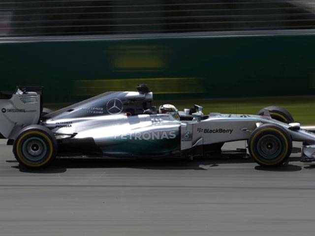Hamilton on top after second practice