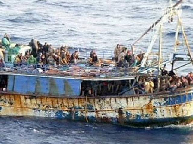 BD coastguard rescues 300 migrants stranded at sea