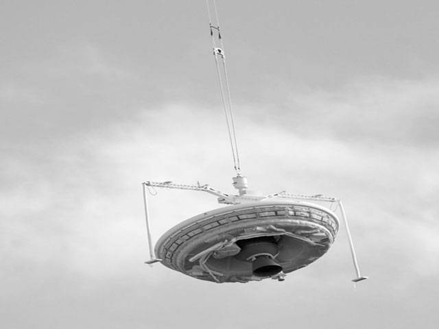 Nasa\'s \'flying saucer\' tests new Mars-landing technology 