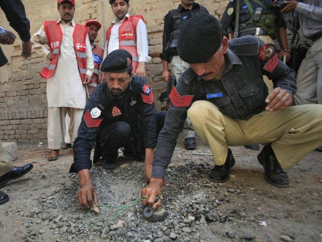 Two cops die in Peshawar terror attack