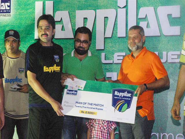Anees bowls Nawa-i-Waqt to title victory