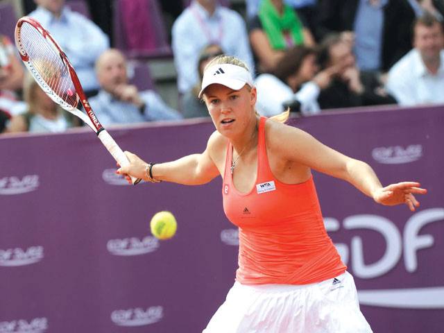 Wozniacki into Istanbul semi-finals