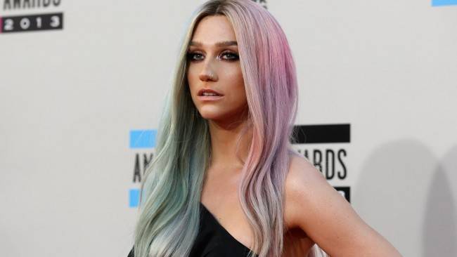 I am a rainbow, says Kesha 