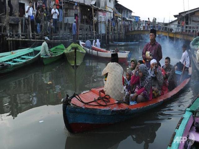 25 in Indonesia dead in Eid boat sinkings