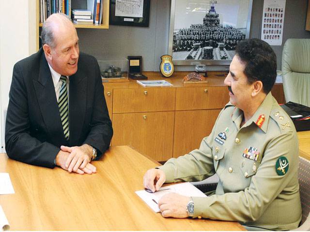 Army chief holds meetings in Australia