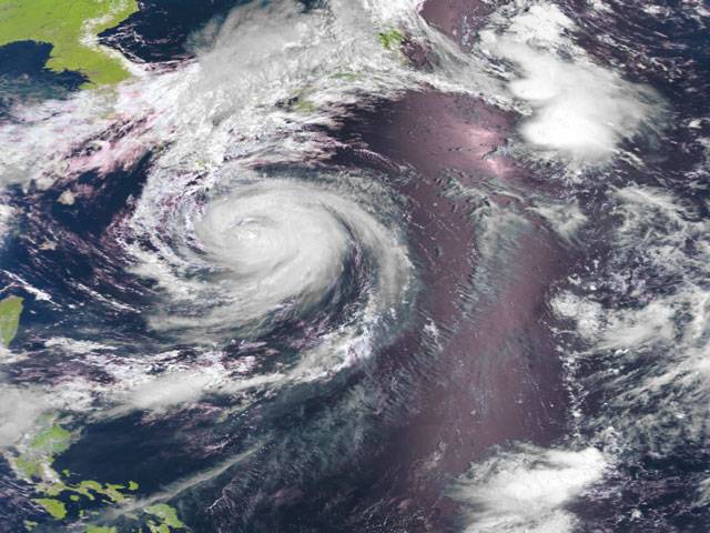 Typhoon Halong heads for southern Japan