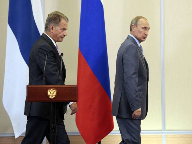 Russian President greets his finish counterpart Sauli Niinisto