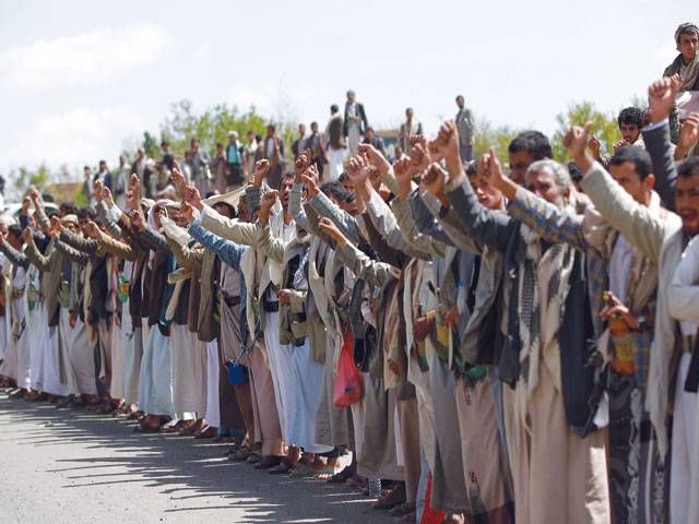 Yemenis stage Sanaa protest as crisis talks held
