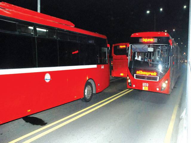 Lahore sans public transport 