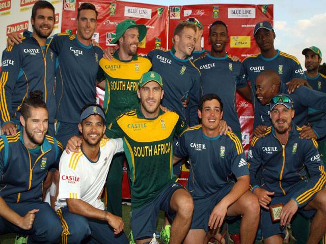 Steyn, Du Plessis set up convincing victory