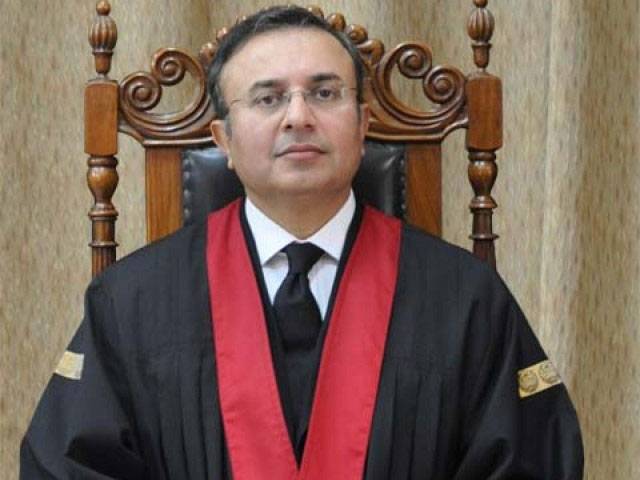 LHC judge refers plea to CJ for larger bench 