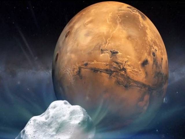 Space ‘snowball’ nears close shave with Mars