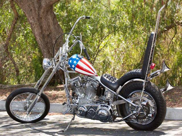 Iconic ‘Easy Rider’ chopper sells for $1.35m 
