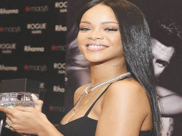 Rihanna launches cologne