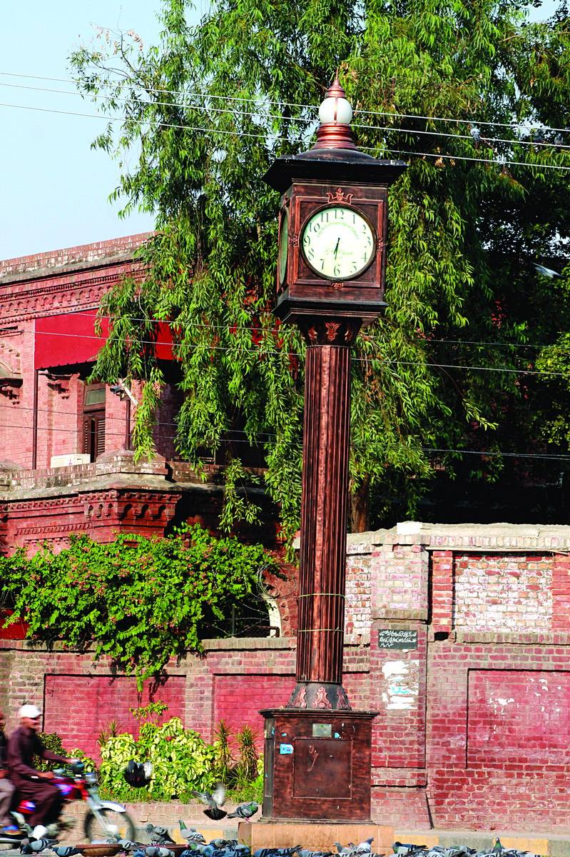 Clockwise Lahore