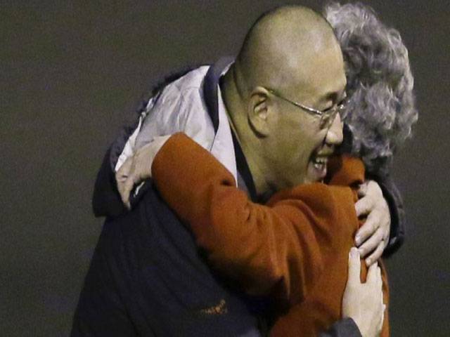 Two Americans freed by North Korea reach US
