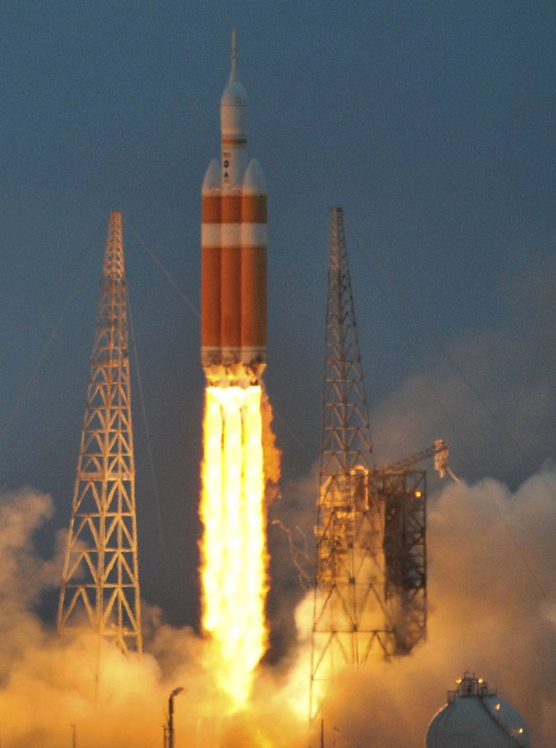 First Orion spacecraft onto Mars blasts off
