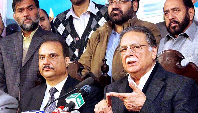 Pervaiz asks Imran to drop shutdown plan