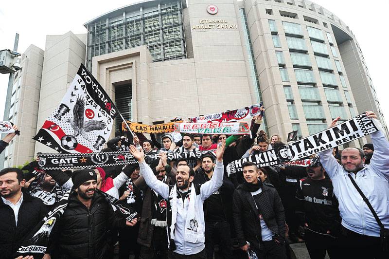 Trial opens of Turkish anti-Erdogan football fans 