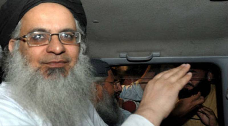 Maulana Aziz booked for threatening Altaf