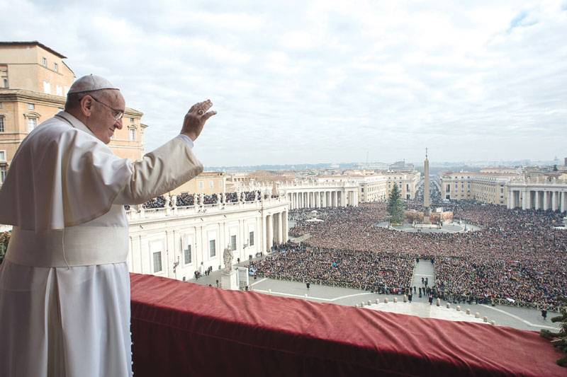 Pope condemns Taliban attack on Pak students 