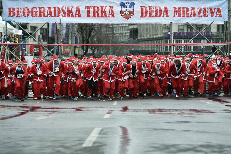  New Year's Santa Claus Race