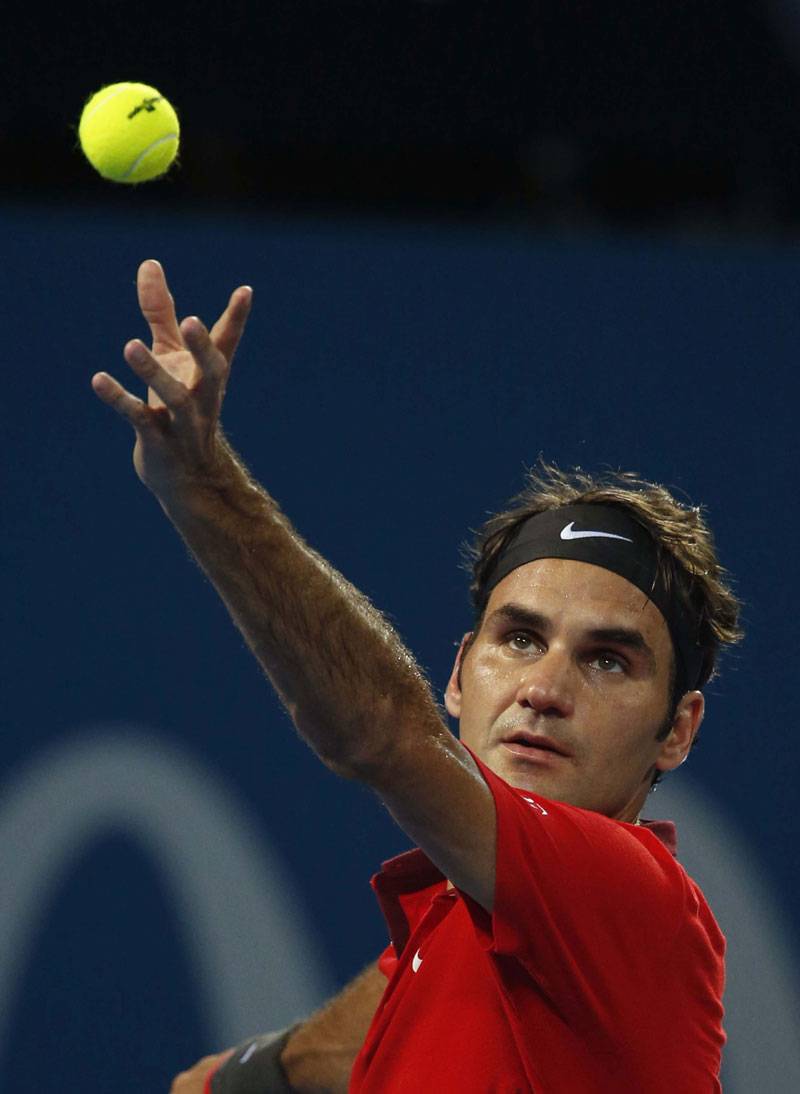 Federer survives mighty scare