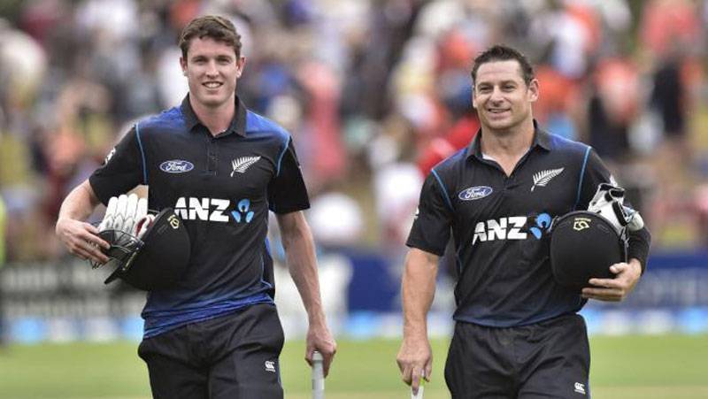 McCullum blitz sets up New Zealand victory
