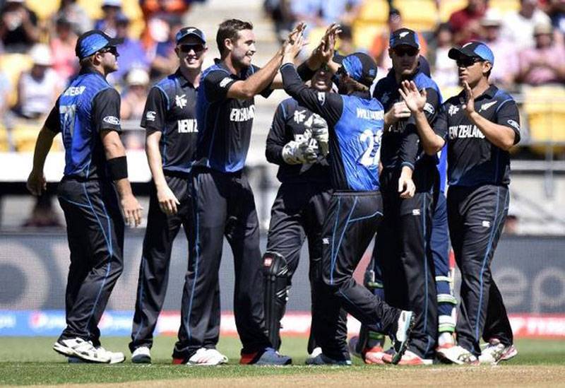 Southee, McCullum star as NZ rout England