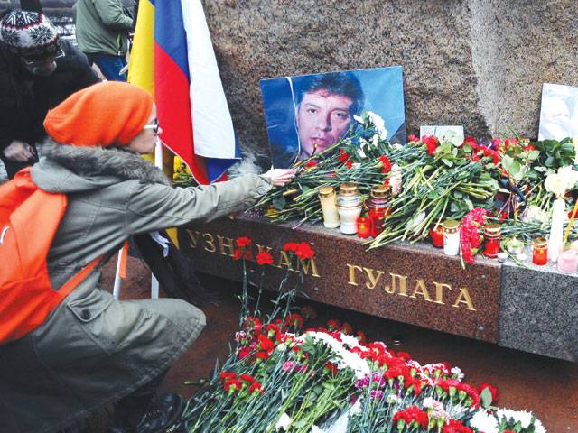 Russian opp leader Nemtsov shot dead near Kremlin