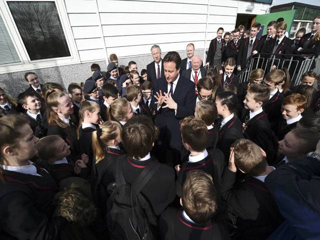 UK PM visits school
