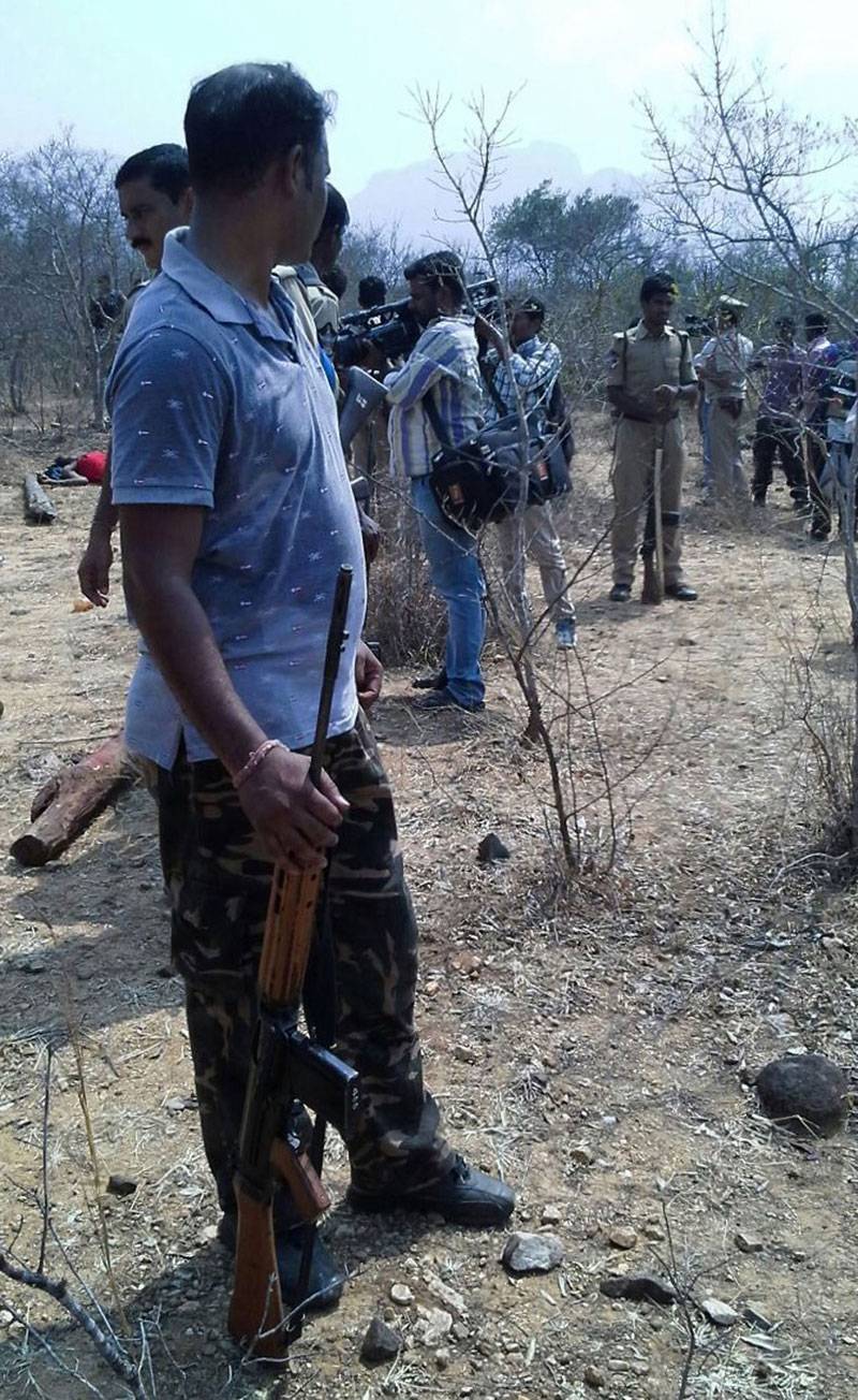 India police shoot dead 20 sandalwood smugglers
