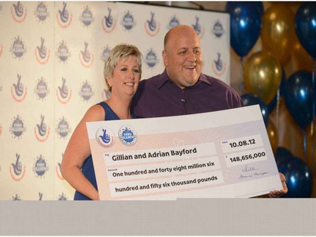 £148m lottery winner mother gives two kids £3 a week pocket money