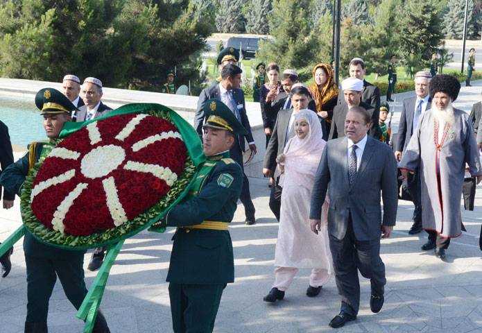  PM visits Turkmenistan