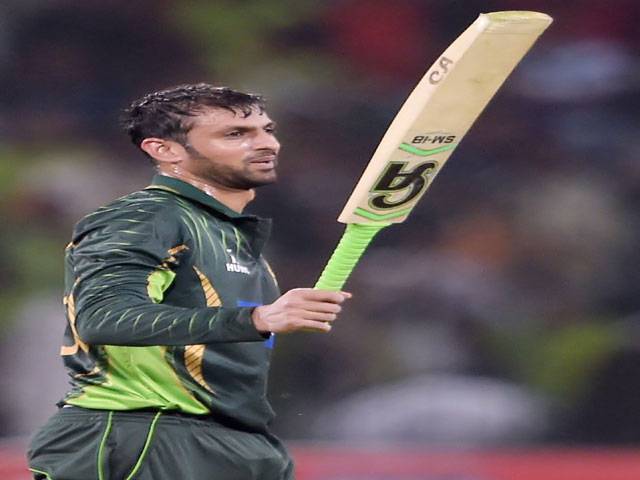 Malik’s ton propels Pakistan to victory