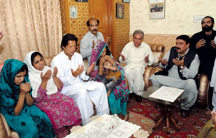 Imran condoles with family of killed brothers