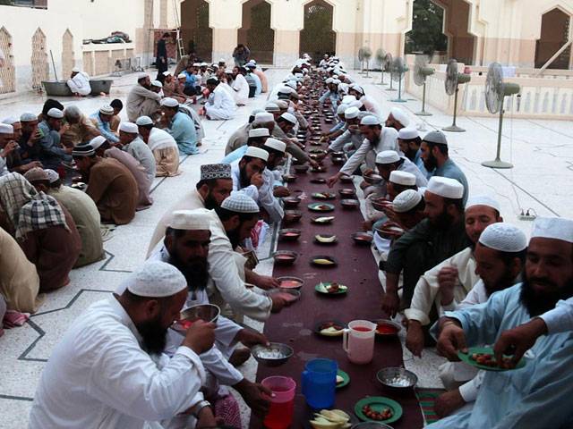 People breaking the fast