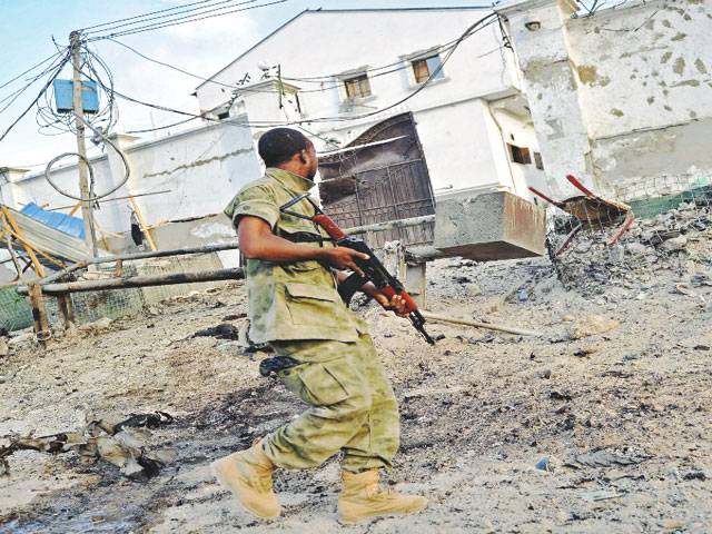 Militants kill 8 officers in Somali police station attack 