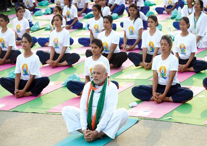 Modi leads India on first World Yoga Day 